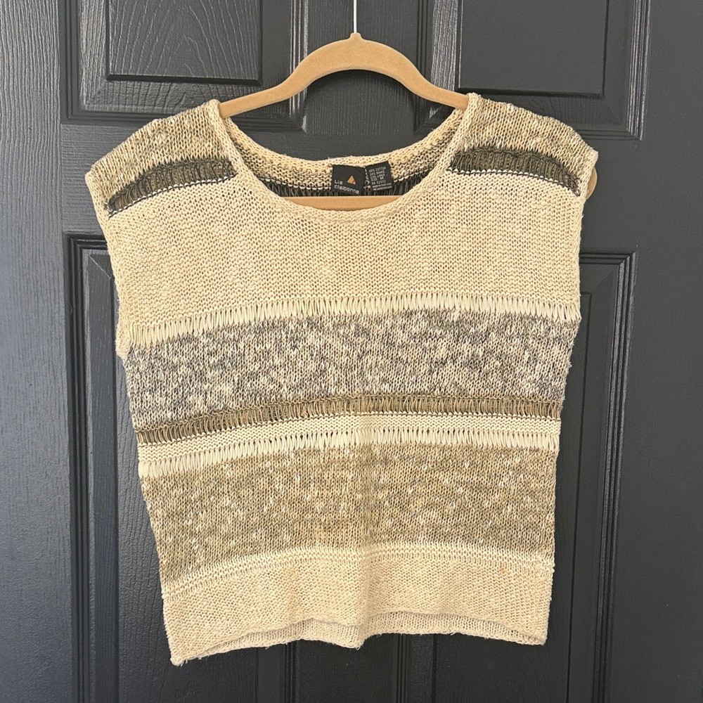 Liz Claiborne Cream and Black Knit Top